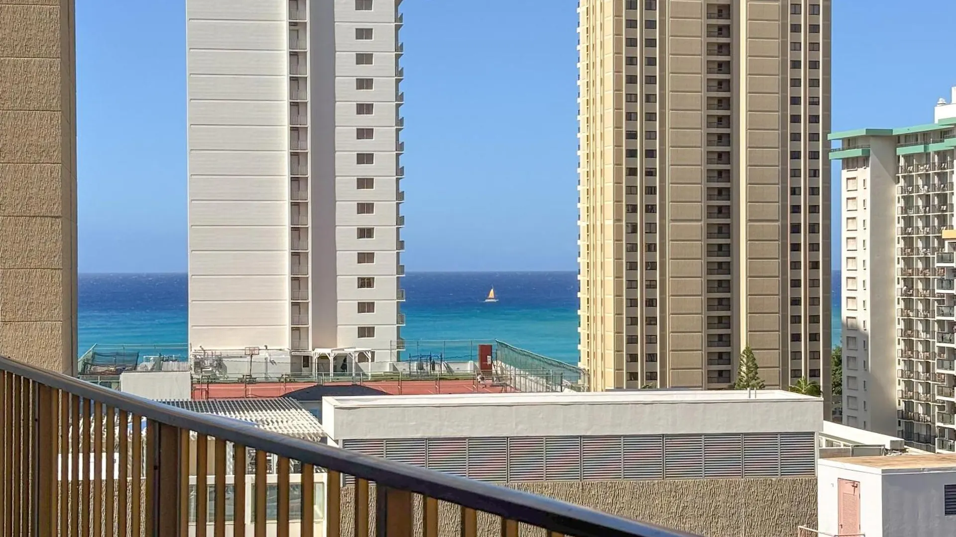 Апартаменты Waikiki Getaway Penthouse Suite Condo Гонолулу США